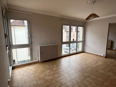 Location Appartement 5 pièces 90m² - Photo 2