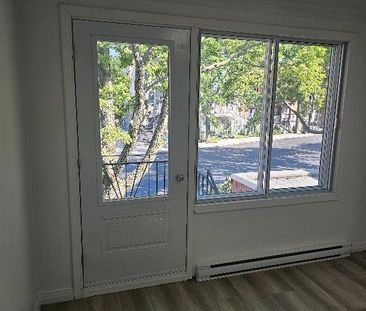 3 1/2 TOUT INCLUS, RÉNOVÉ À NEUF - Photo 3