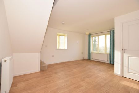 2 bedroom semi-detached house to rent - Photo 2