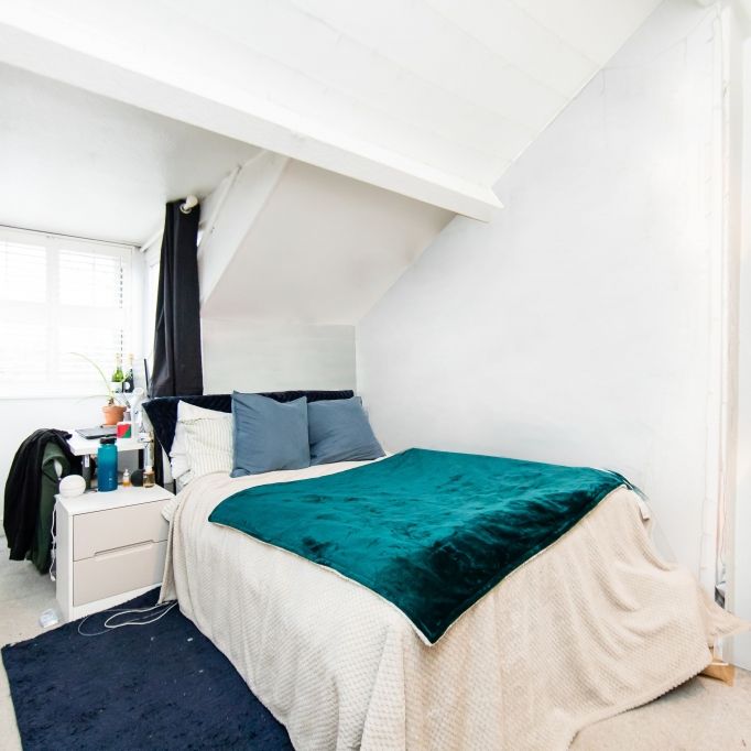 b Bainbrigge Road, Leeds - Photo 1