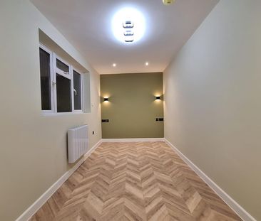 Spur Road, London N15 - Photo 2