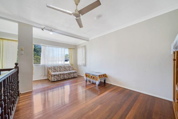 8 Poppy Street, Kingston QLD 4114 - House For Rent | Domain - Photo 1