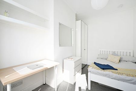 4 bedroom house share to rent - Photo 3