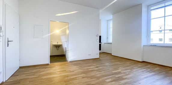 Erstbezug - 2- Zimmer Wohnung mit Küche am Hauptplatz in Enns - Photo 2