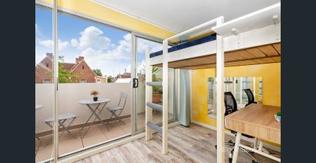 FULLY FURNISHED APARTMENT IN UNBEATABLE HAWTHORN LOCATION! - Photo 5