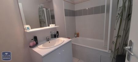 Location Maison 3 pièces 62m² BEAUNE LES MINES 87280 - Photo 4