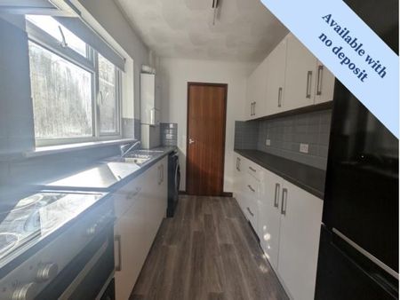 3 bedroom terraced house to rent - Photo 5