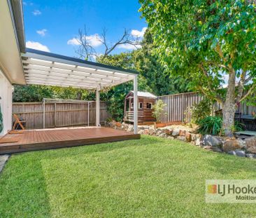 "Charming Family Home" - Photo 3