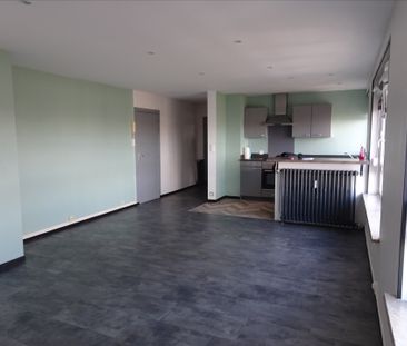 Location Appartement 3 pièces - Photo 3