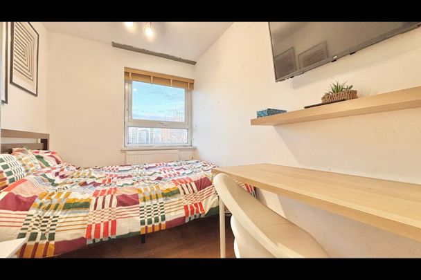 Room in a Shared Flat, Hind Grove, E14 - Photo 1