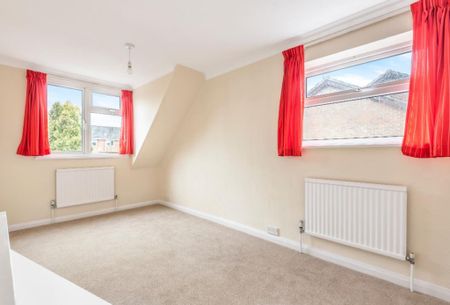 3 bedroom semi-detached house to rent - Photo 3