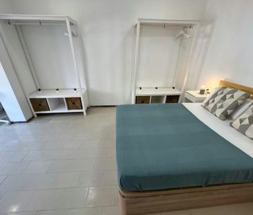 Carrer d'Occident, L'Hospitalet de Llobregat, Catalonia 08903 - Photo 5