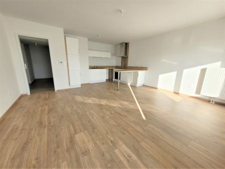 Location Appartement 3 pièces 65m² MARQUETTE LEZ LILLE 59520 - Photo 4