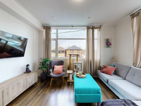 For Lease - 473 B Rogers Road Unit# 7, Toronto, Ontario - Photo 2