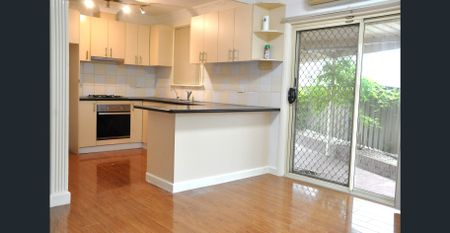 Renovated three bedrooms Family home - Photo 2