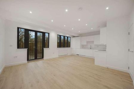 Nether Street, West Finchley London, N3 - Photo 2