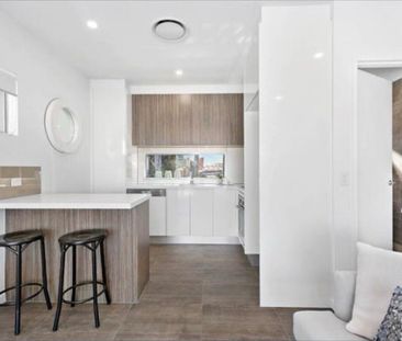 Bowen Hills - Photo 1