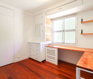 A HIDDEN GEM IN WEST GLADSTONE - STUNNING VIEWS, UNMATCHED CHARACTER! - Photo 6