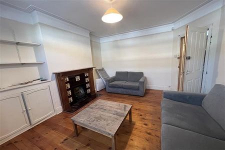 4 bedroom terraced house to rent - Photo 2