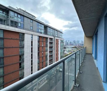 2 bedroom flat to rent - Photo 2