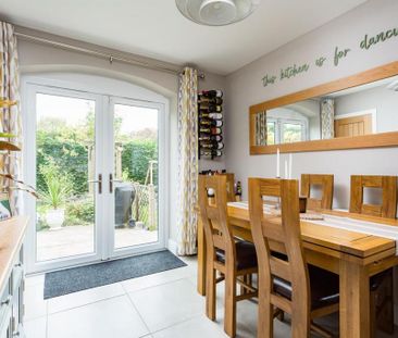 3 bedroom detached house to rent - Photo 3