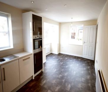 4 Bedroom Detached To Let - Photo 4