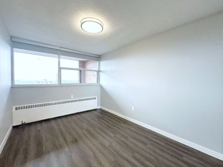 For Lease - 2575 Danforth Avenue Unit# 2312, Toronto, Ontario - Photo 5