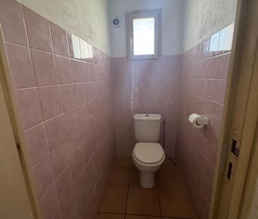 Location Maison 3 pièces 68m² SEILLONS SOURCE D ARGENS 83470 - Photo 3
