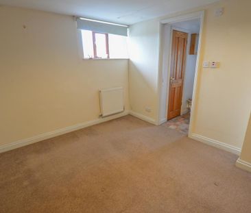 3 bedroom detached house to rent - Photo 4
