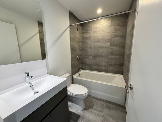 For Lease - 39 Mary Street Unit# 1504, Barrie, Ontario - Photo 1