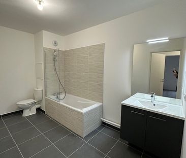 Location Appartement 4 pièces 79m² DAMMARIE LES LYS 77190 - Photo 4