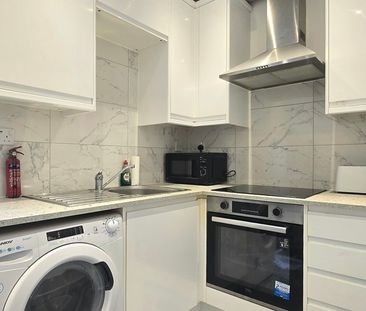 1 Bedroom Studio Apartment, Kingston Road, London - Photo 4
