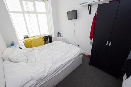 6 bedroom house to rent - Photo 5