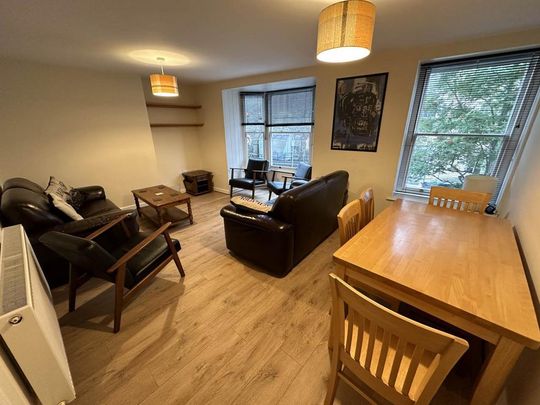 6 bedroom house to rent - Photo 1