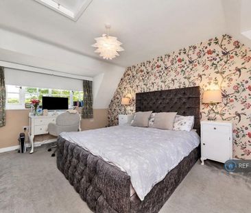 2 bedroom semi-detached house to rent - Photo 4