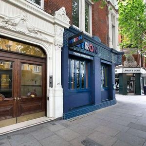 Charing Cross Road, Covent Garden, London, WC2H - Photo 3