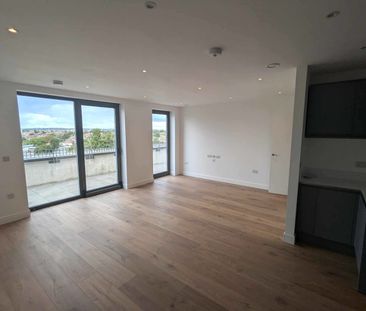 1 Bed Flat, Oto Tower, IG3 - Photo 3