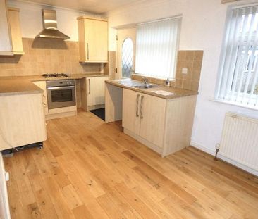 3 bedroom end of terrace house to rent - Photo 5