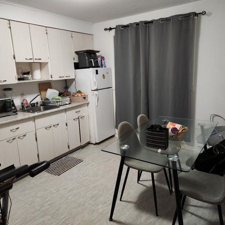 2 ET DEMI DISPONIBLE LE 1ER FÉVRIER 2026 - Photo 3