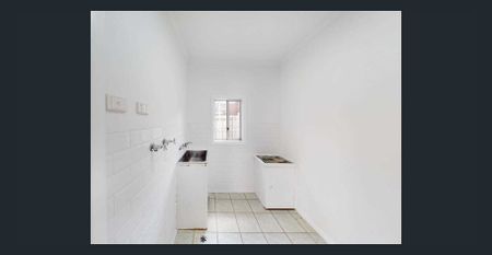 A Golden Opportunity - Photo 4