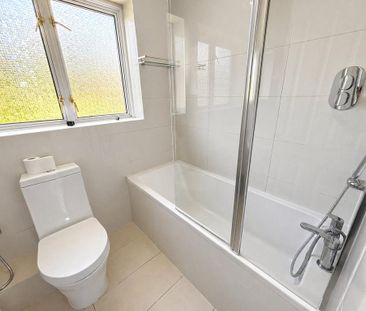 3 bedroom end of terrace house to rent - Photo 5
