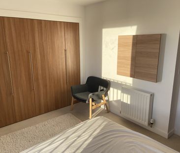 1 Bed Penthouse, Kimmerghame Place, EH4 - Photo 6