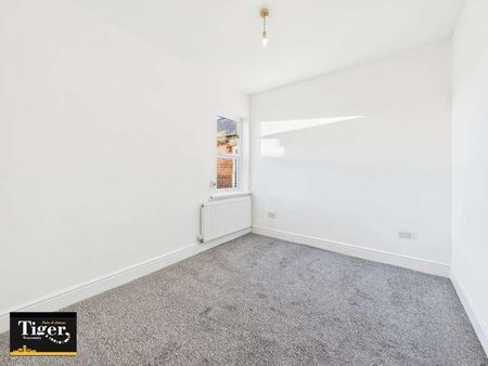 Central Drive, Blackpool, FY1 - Photo 2