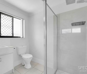 Tidy modern home in convenient location - Photo 3