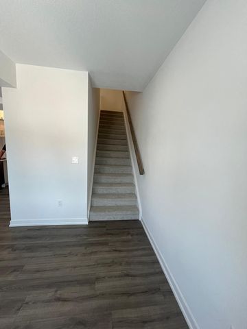 For Lease - 940 St. David Street Unit# 27, Centre Wellington, Ontario - Photo 4