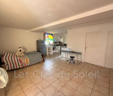 Location appartement 2 pièces 45 m² Toulon - Photo 2