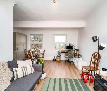 Broadway, London, W13 - Photo 2