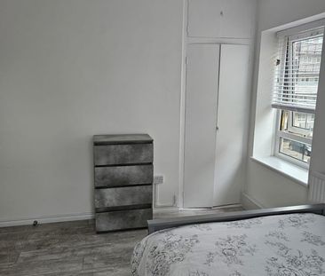 Room in a Shared Flat, Meyrick House, E14 - Photo 2