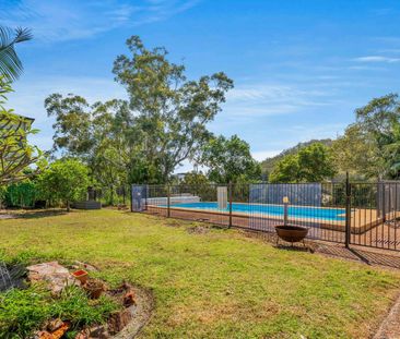 Fully Renovated Character Home in Central CBD Location - Photo 5