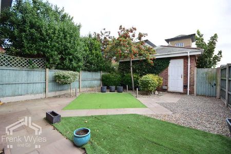 King Edward Avenue, Lytham St Annes, Lancashire, FY8 - Photo 4